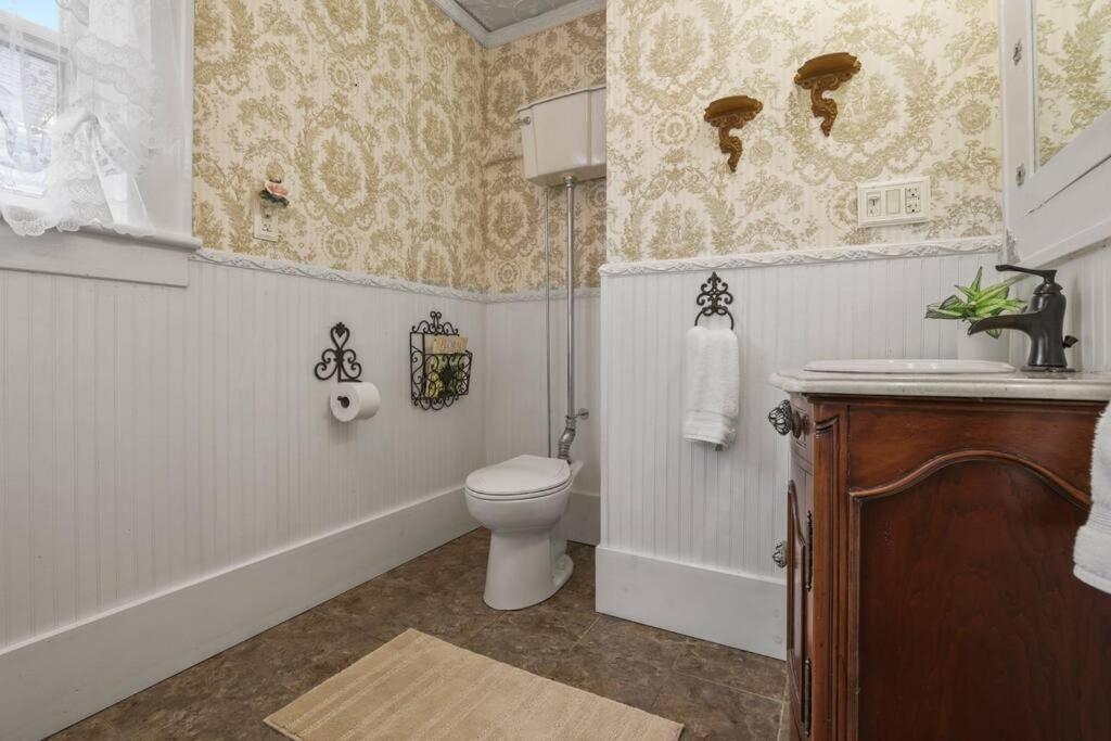 Charming Victorian Home - 2 Minutes To Downtown Lancaster Luaran gambar